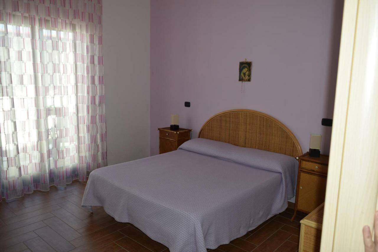 Bed &Breakfast Pinetamare Bed & Breakfast Castel Volturno Dış mekan fotoğraf